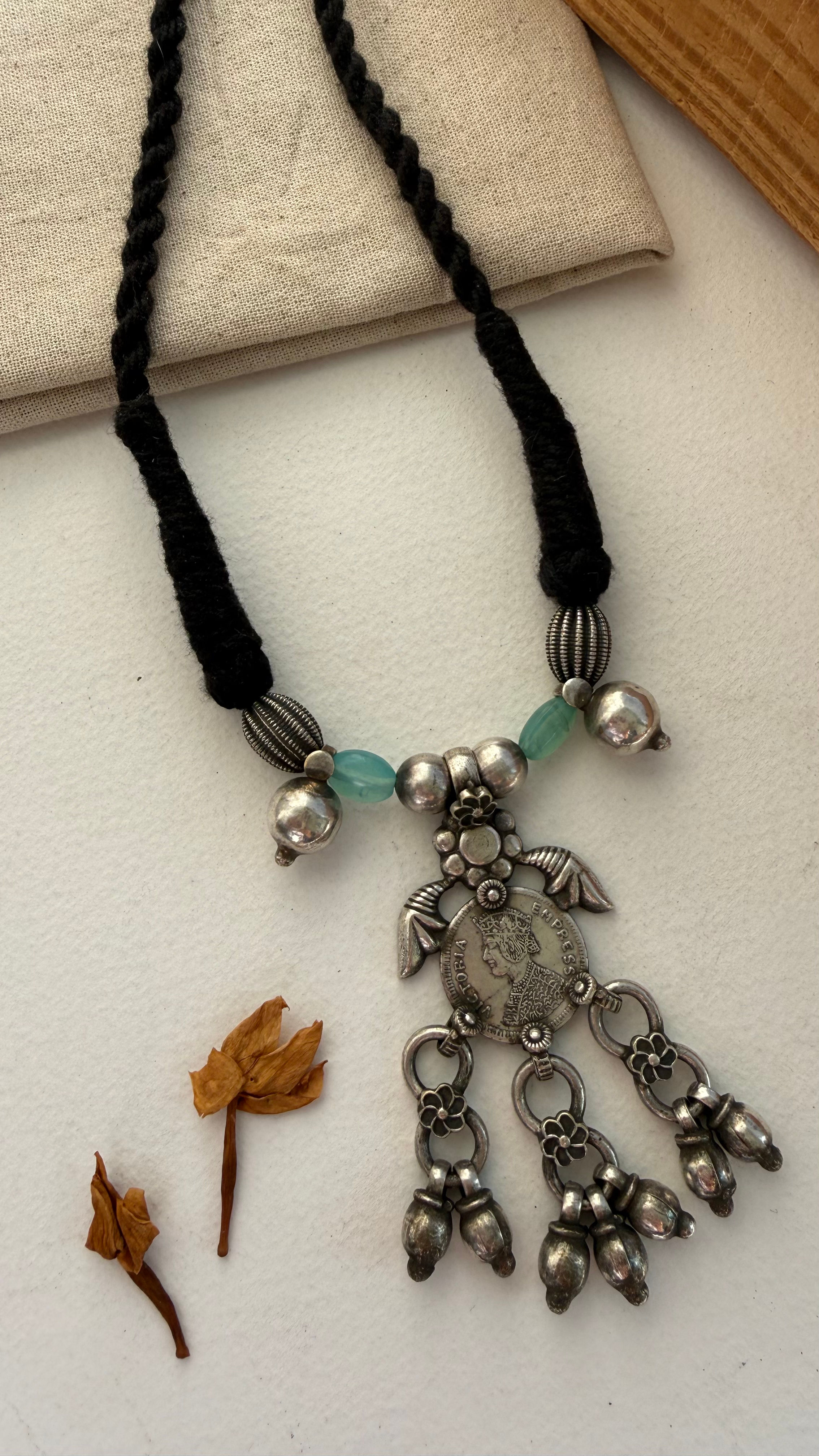 Maithri necklace