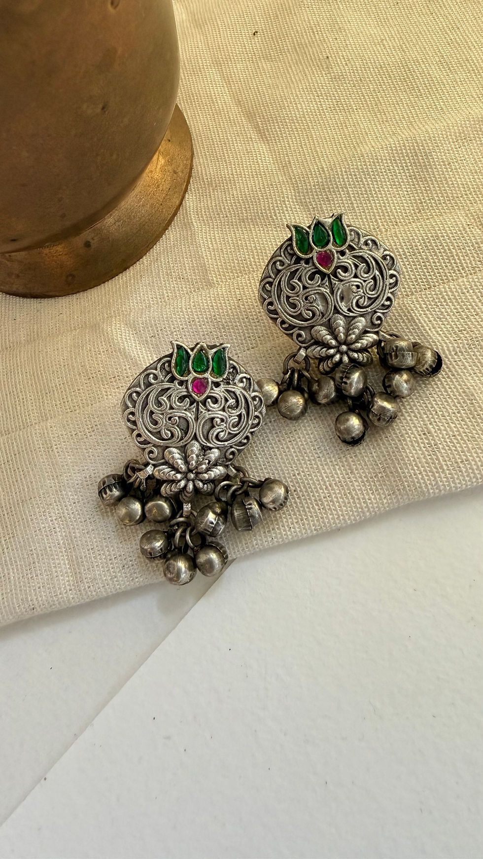 Thumbnail: Ayushi kundan earrings 