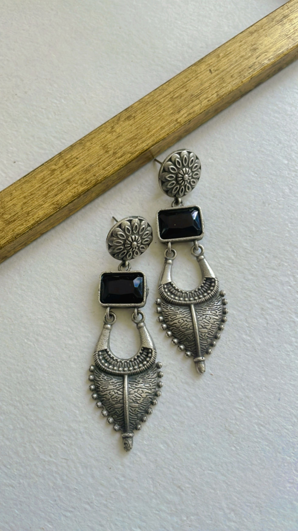 Thumbnail: Bharati earrings 
