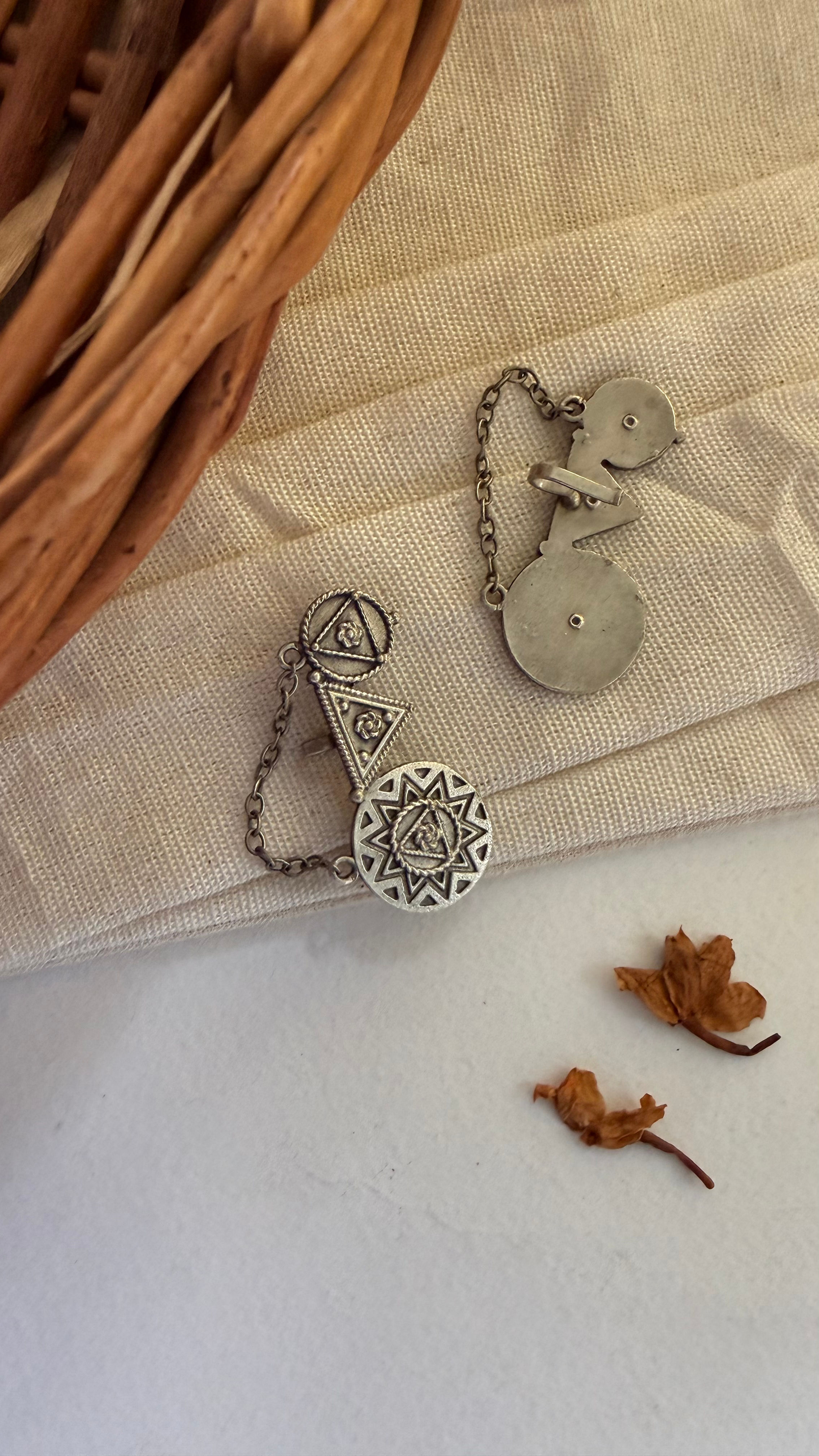 Kia earrings n earcuff set