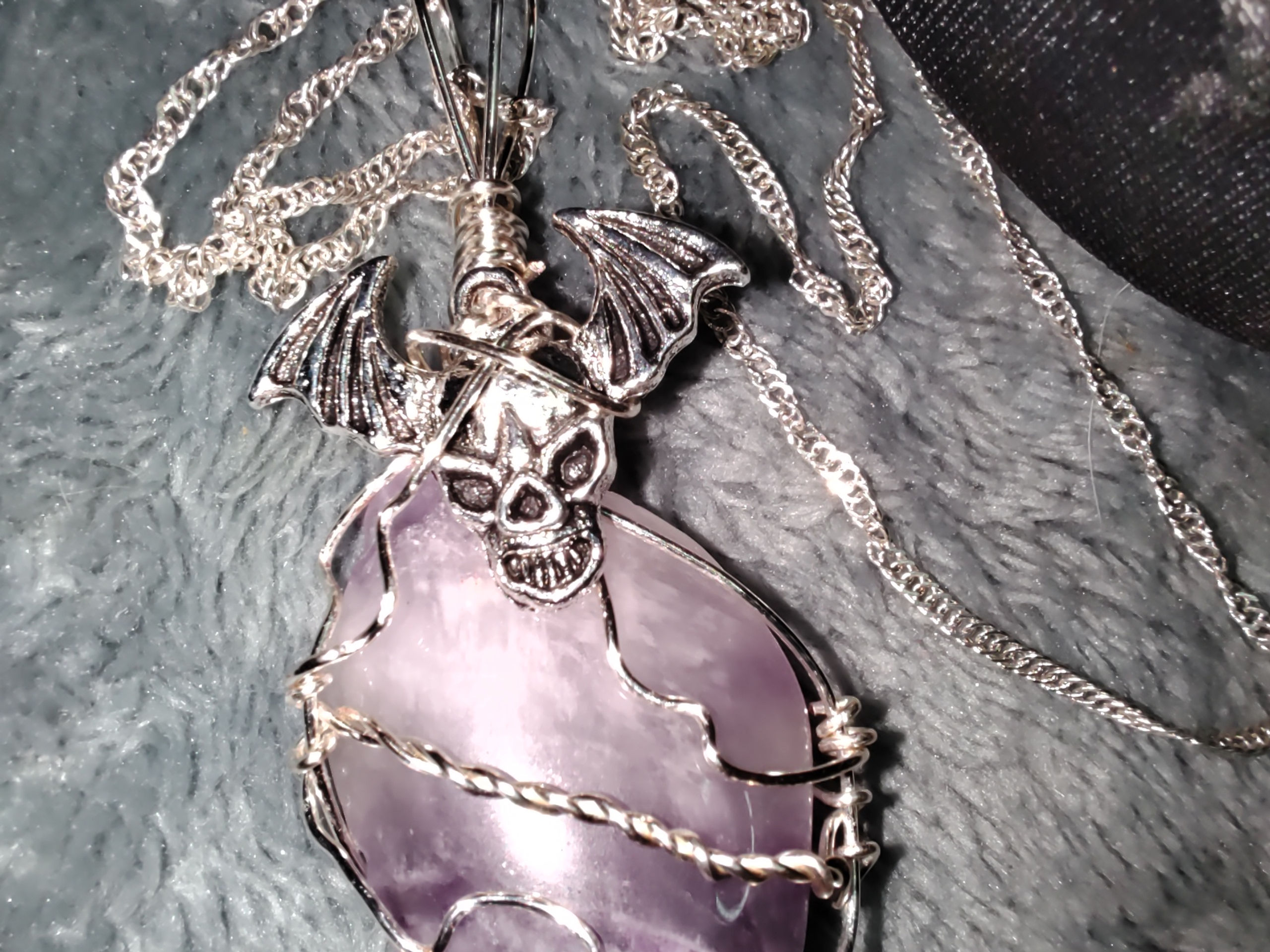 Spooky Amethyst healing stone pendant