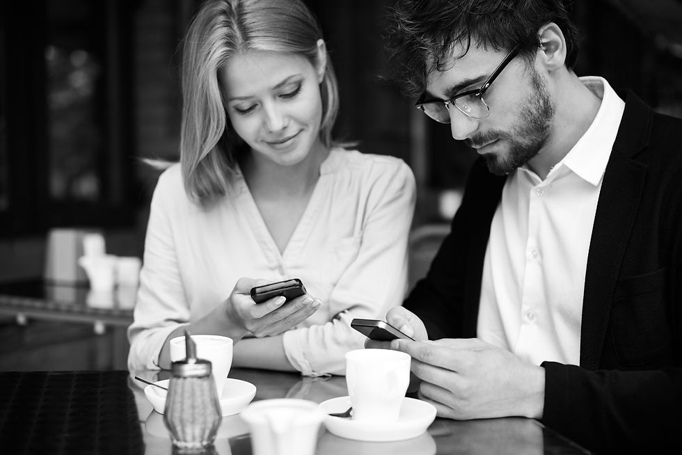 restful-couple-connected-with-smartphone-coffee-shop.jpg