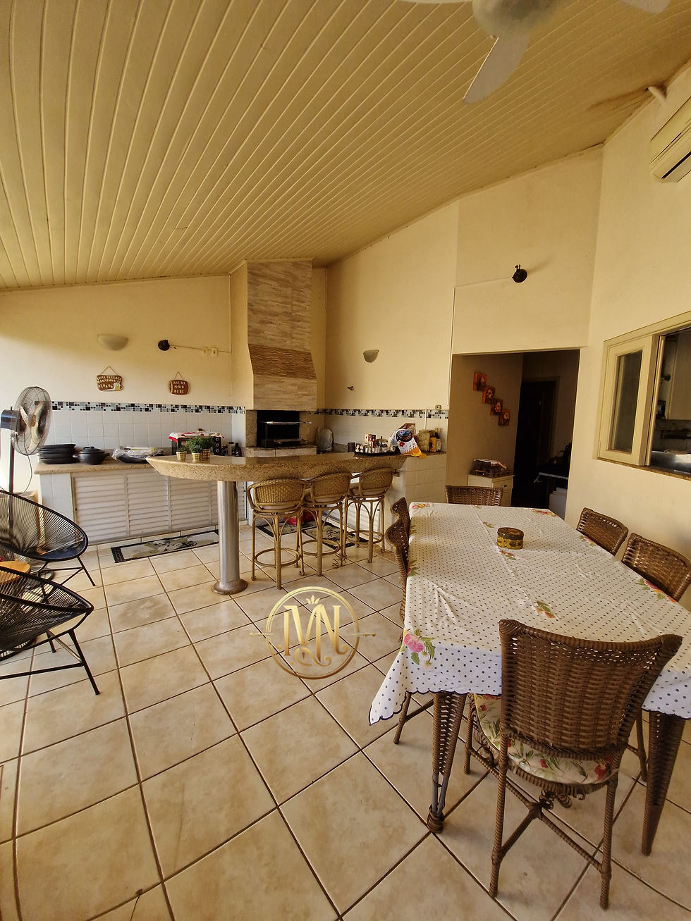 Miniatura: ESPAÇO E CONFORTO