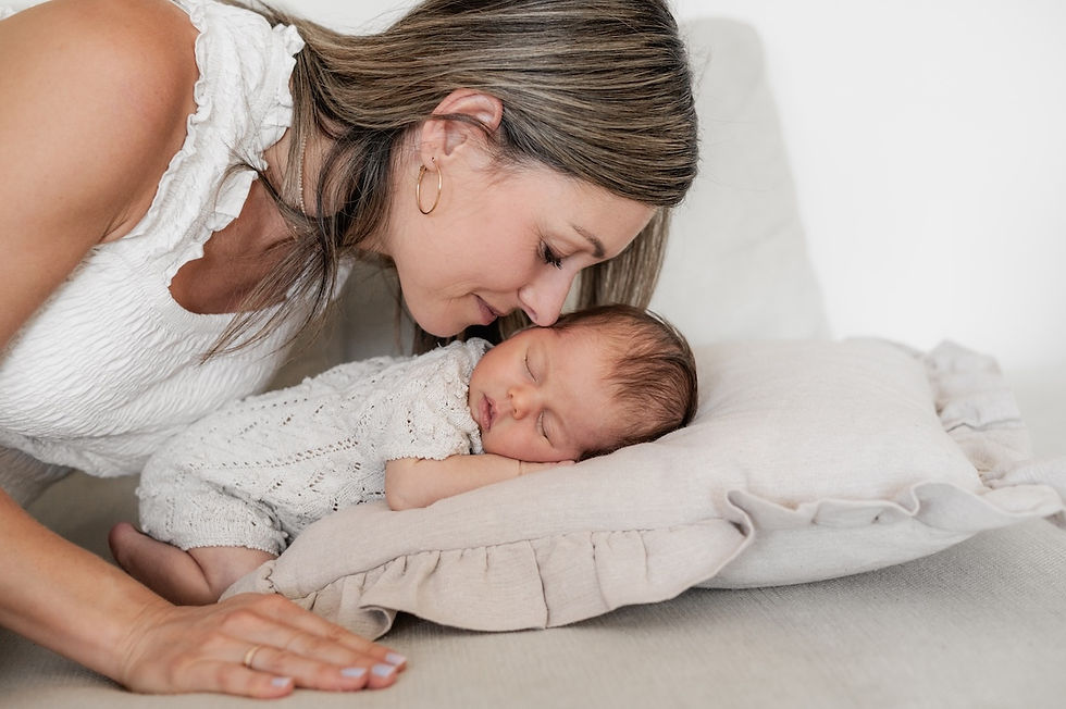 Neugeborenen Fotografie Studio Steyr.jpg