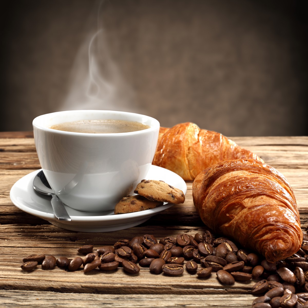 Breakfast-coffee-with-bread