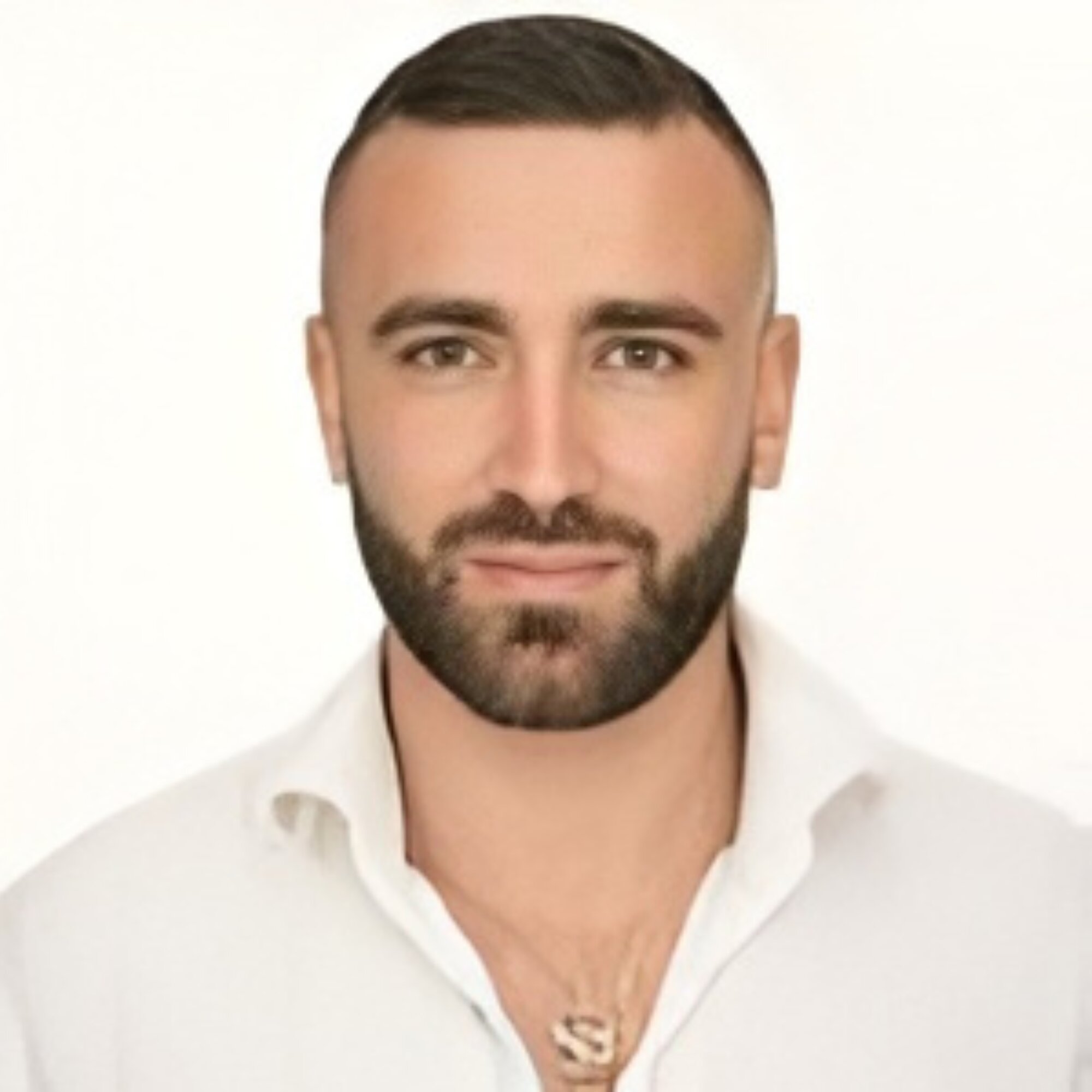 Writer: Daniel Raphael