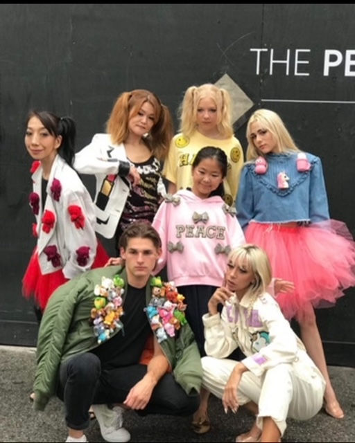 Tokyo Models Globalの生徒の集合写真