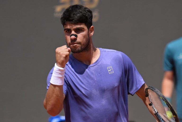 Alcaraz domina Sinner em Roma, e conquista o “Slam do Saibro”