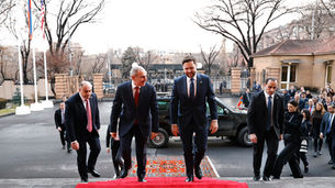La visita del vicepresidente James Vance a Ereván y el objetivo de acelerar la entrega y la sumisión de Armenia