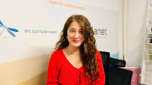 La periodista Tugché Yılmaz será juzgada por una entrevista con jóvenes armenios