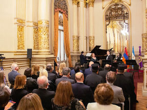 El Centro Armenio celebró los 34 años de la Tercera República de Armenia con un concierto extraordinario en el Teatro Colón