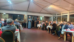 Cena de camaradería en Aintab Dun