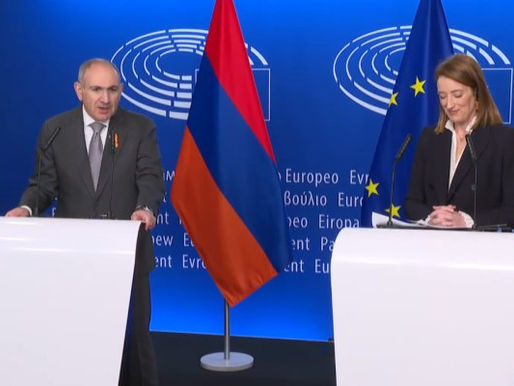 "Relaciones carnales"