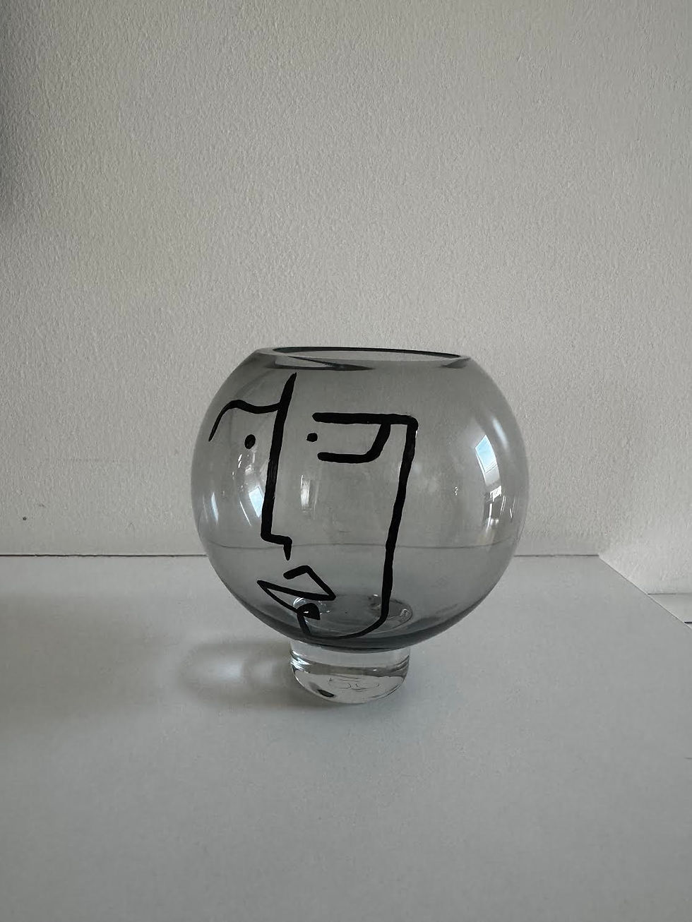 Thumbnail: VASE - FACE