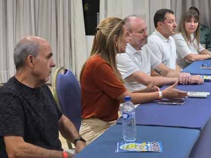 Praia Limpa e Canal Marambaia