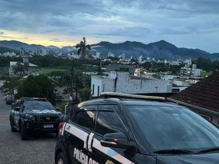 Operação policial em Balneário Camboriú e Camboriú desarticula facção criminosa