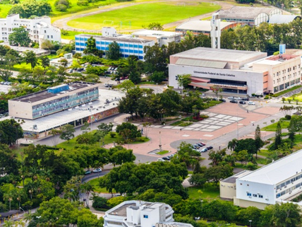 Tentam mudar a história por fisiologismo ideológico estúpido