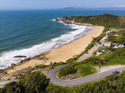 Praia do Pinho: decisão judicial não anula decreto sobre regras de frequência, que prosseguem