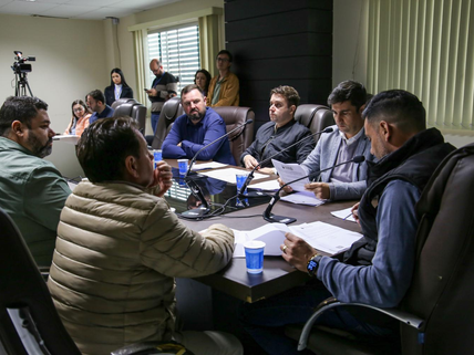 Questionamentos na CPI da Emasa