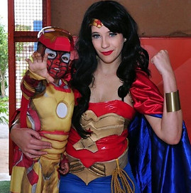 Personagem Vivo Mulher Maravilha