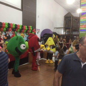 Contratar Personagens vivos Tema Angry BIrds. Festa Angry Birds. Contratar Animação de festa Angry Birds