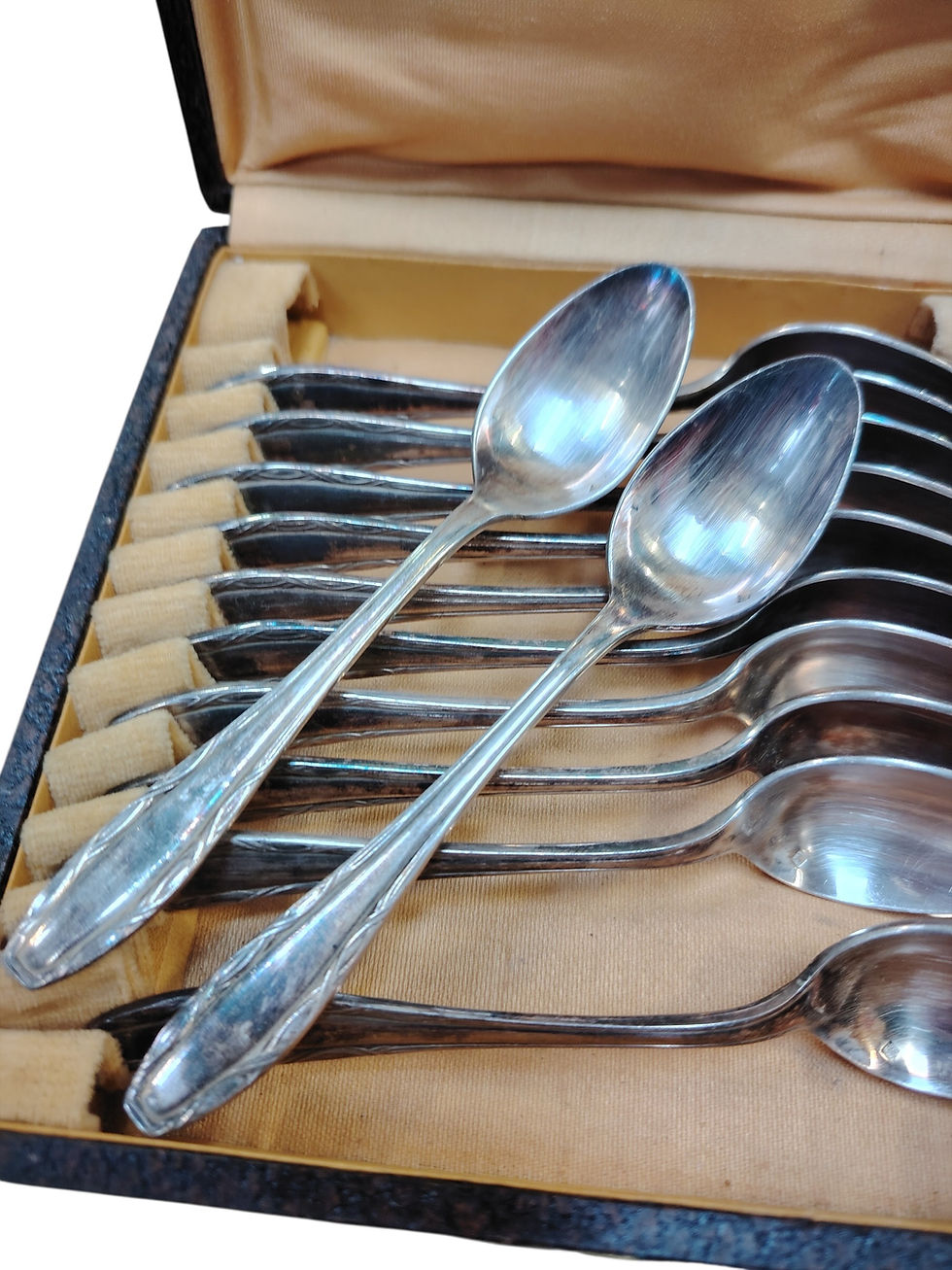 Miniature : Ménagère de 12 cuillères à café en métal argenté – Écrin d'origine L. Lesieur Vierzon