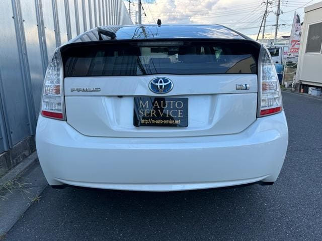 Miniature : TOYOTA PRIUS 2010 STOCK ID #SM1366