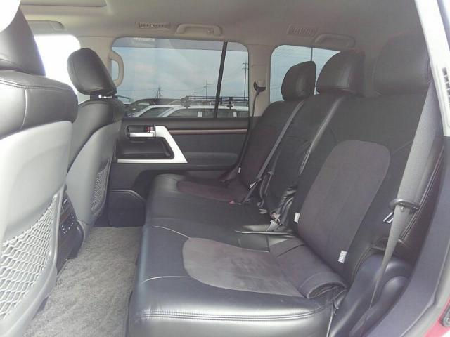 थंबनेल: TOYOTALAND CRUISER 2018