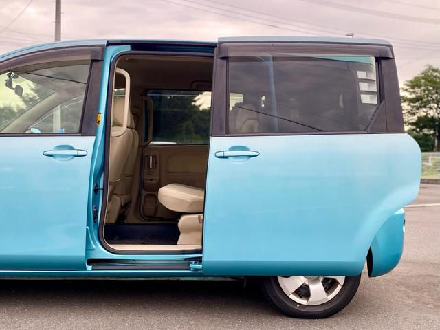 Thumbnail:  TOYOTA SIENTA 2007