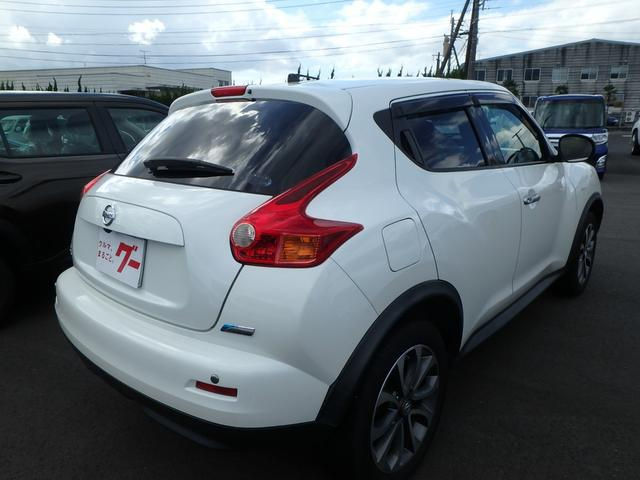 Minijatura: NISSAN JUKE 2012