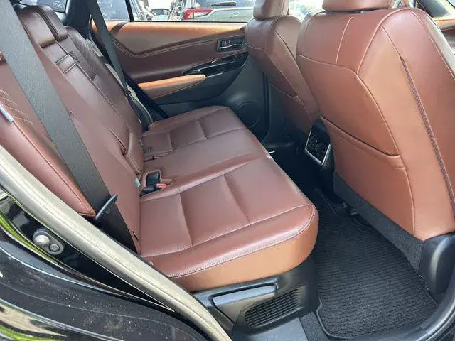थंबनेल: TOYOTA HARRIER 2017