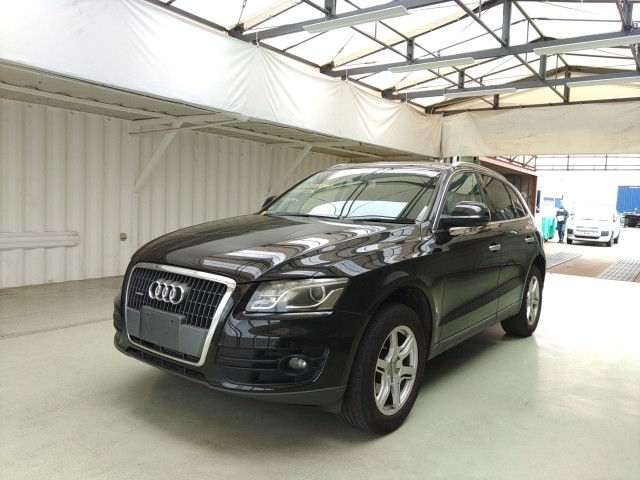 Miniaturbild: AUDI Q5 SUV 2010