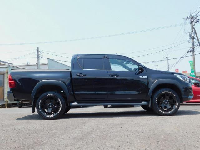 Minijatura: TOYOTA HILUX 2019