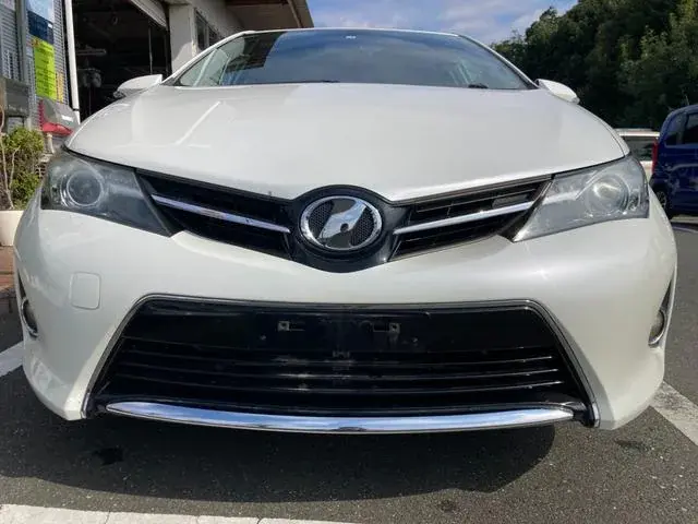 TOYOTA AURIS 2015