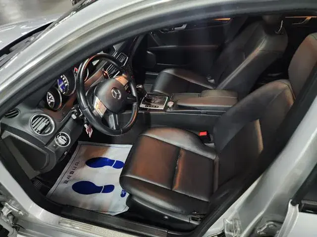 थंबनेल: MERCEDES C CLASS 2013 STOCK ID #SM1417