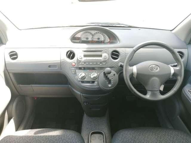 Thumbnail: TOYOTA SIENTA 2011