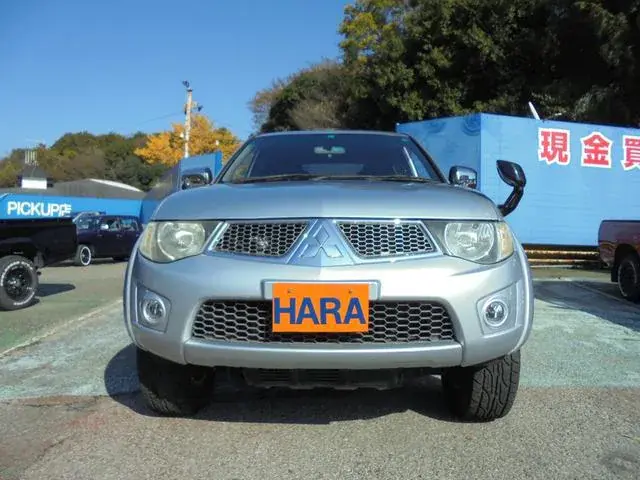 MITSUBISHI TRITON 2010