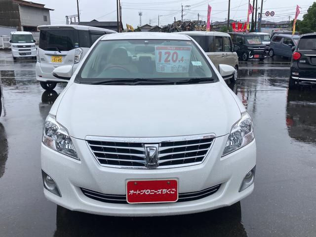 TOYOTA PREMIO 2014 