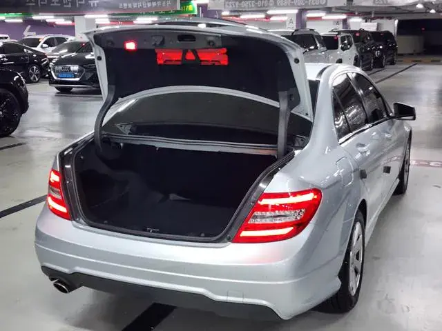 थंबनेल: MERCEDES C CLASS 2013 STOCK ID #SM1417