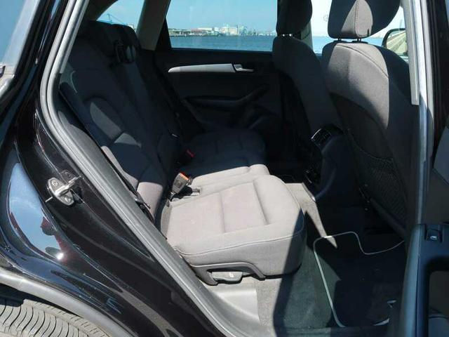 थंबनेल: AUDI Q5 2011/10 2.0 IFSI QUATRO STOCK ID #SM1399