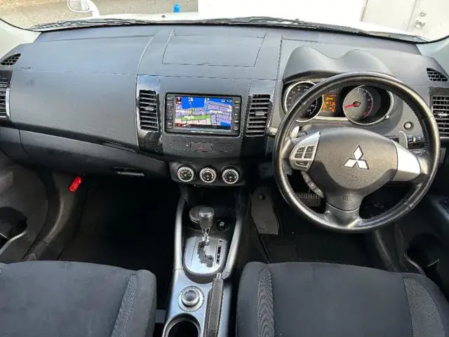 Miniature : MITSUBISHI OUTLANDER 2009/8 STOCK ID #SM1420