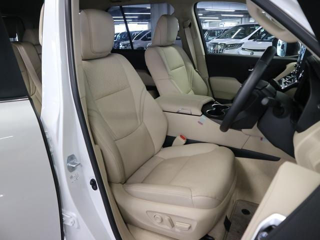 थंबनेल: TOYOTA LAND CRUISER 2023