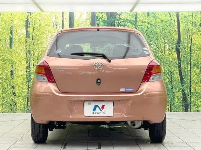 थंबनेल: TOYOTA VITZ 2008/1