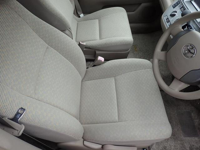 Miniature : TOYOTA RAUM 2004