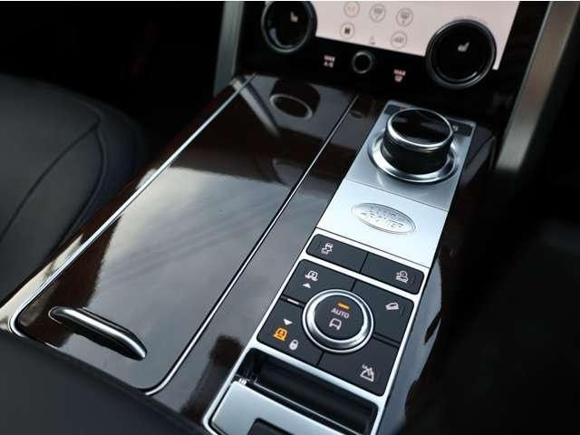 Miniature :  LAND ROVER RANGE ROVER 2021