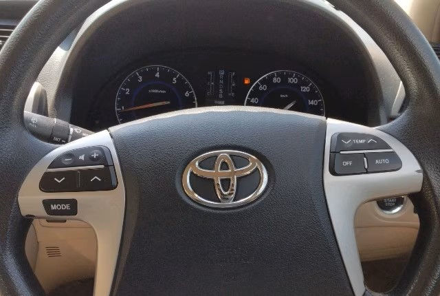 Minijatura: TOYOTA PREMIO F L PKG 2016