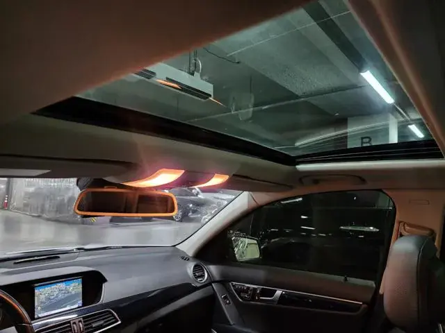 थंबनेल: MERCEDES C CLASS 2013 STOCK ID #SM1417