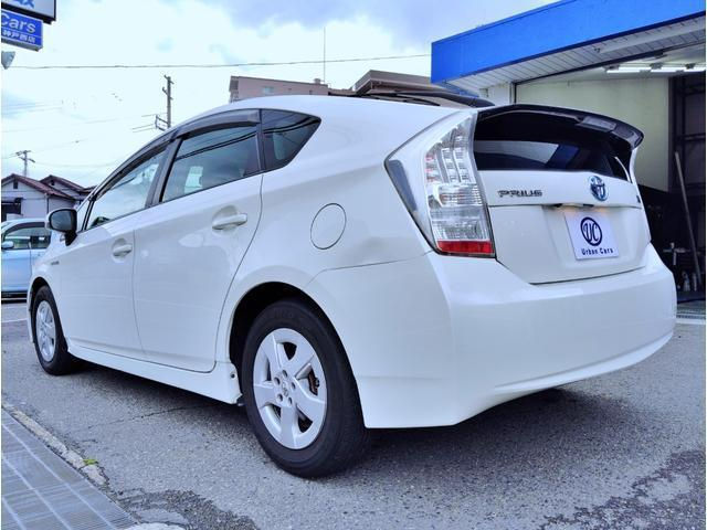 थंबनेल: TOYOTA PRIUS 2009