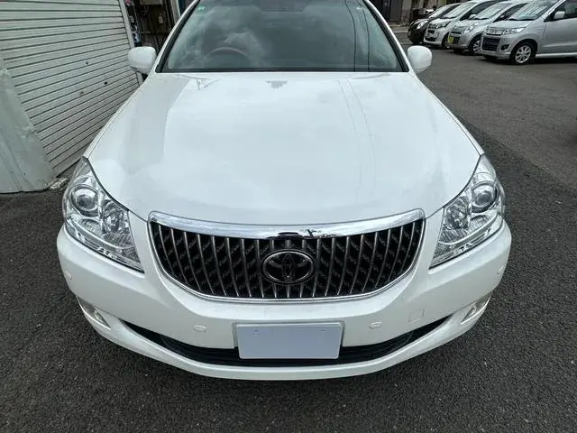 Küçük resim: TOYOTA CROWN MAJESTER 2009 