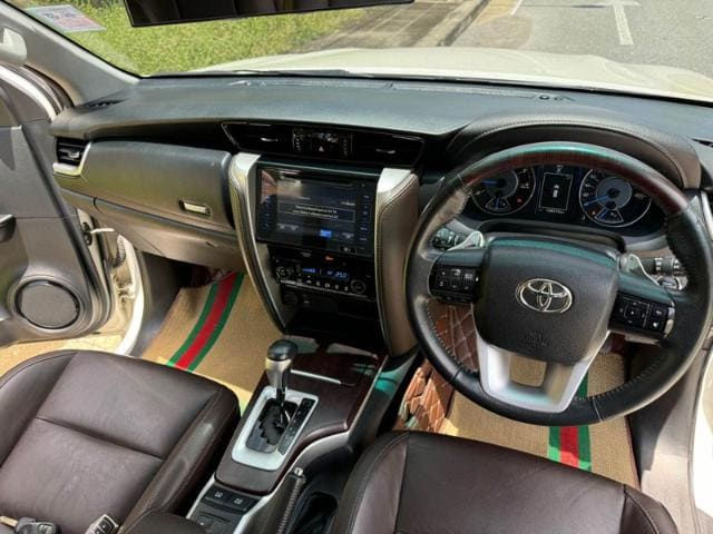 الصورة المصغرة: TOYOTA FORTUNER 2019 2.4 V STOCK ID #SM1388